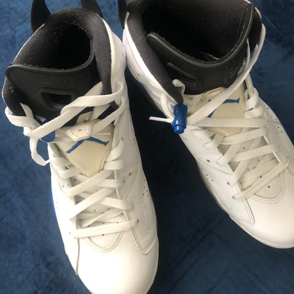 Jordan 6s - Picture 2 of 6